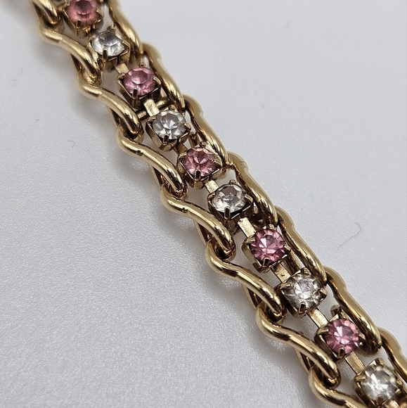 VINTAGE Pink and Clear Prong Set Rhinestone Tennis Style Gold Tone Bracelet - Picture 2 of 7